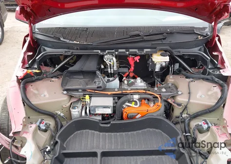 2026 Tesla Model Y Long Range Dual Motor All-Wheel Drive z USA, uszkodzony, nr VIN 7SAYGDED6TA582922